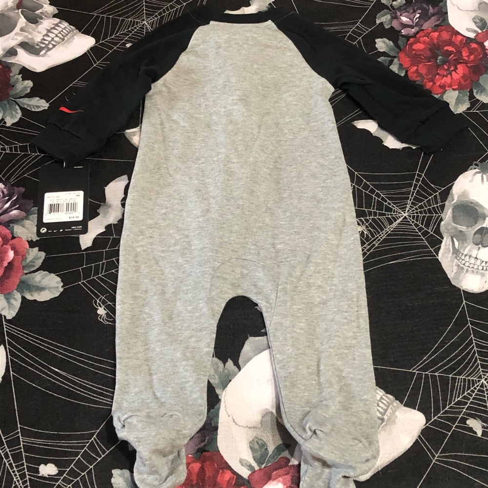 NIKE AIR KIDS BOYS ZIP ONESIE PAJAMAS FOOTSIE 6M - Picture 8 of 12